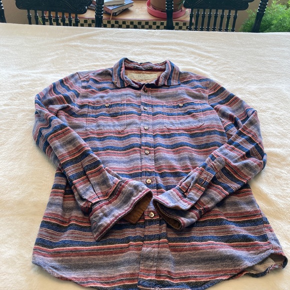 Mens Long Sleeve Forever 21 Shirt. Size Small. - Picture 2 of 3